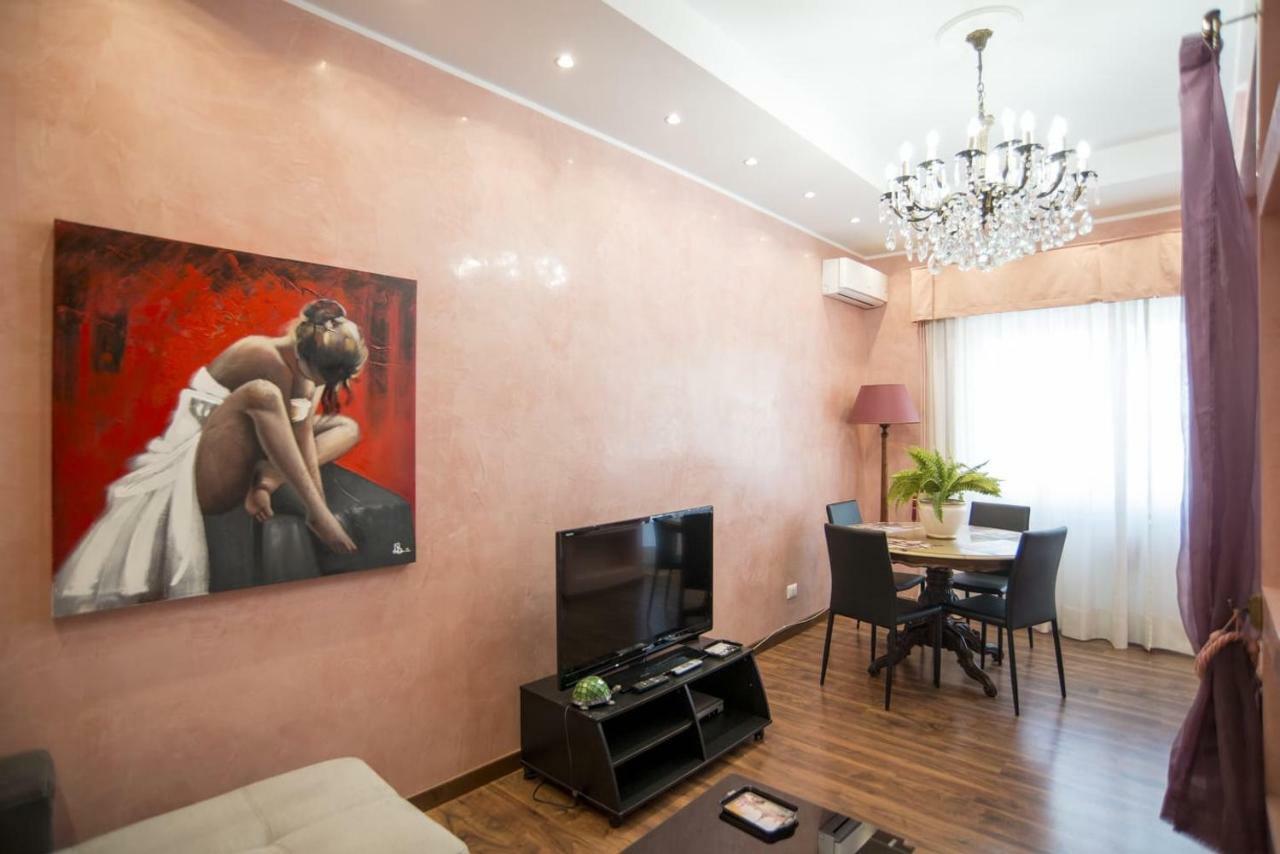 Stradivari Luxury Apartment Rom Exteriör bild