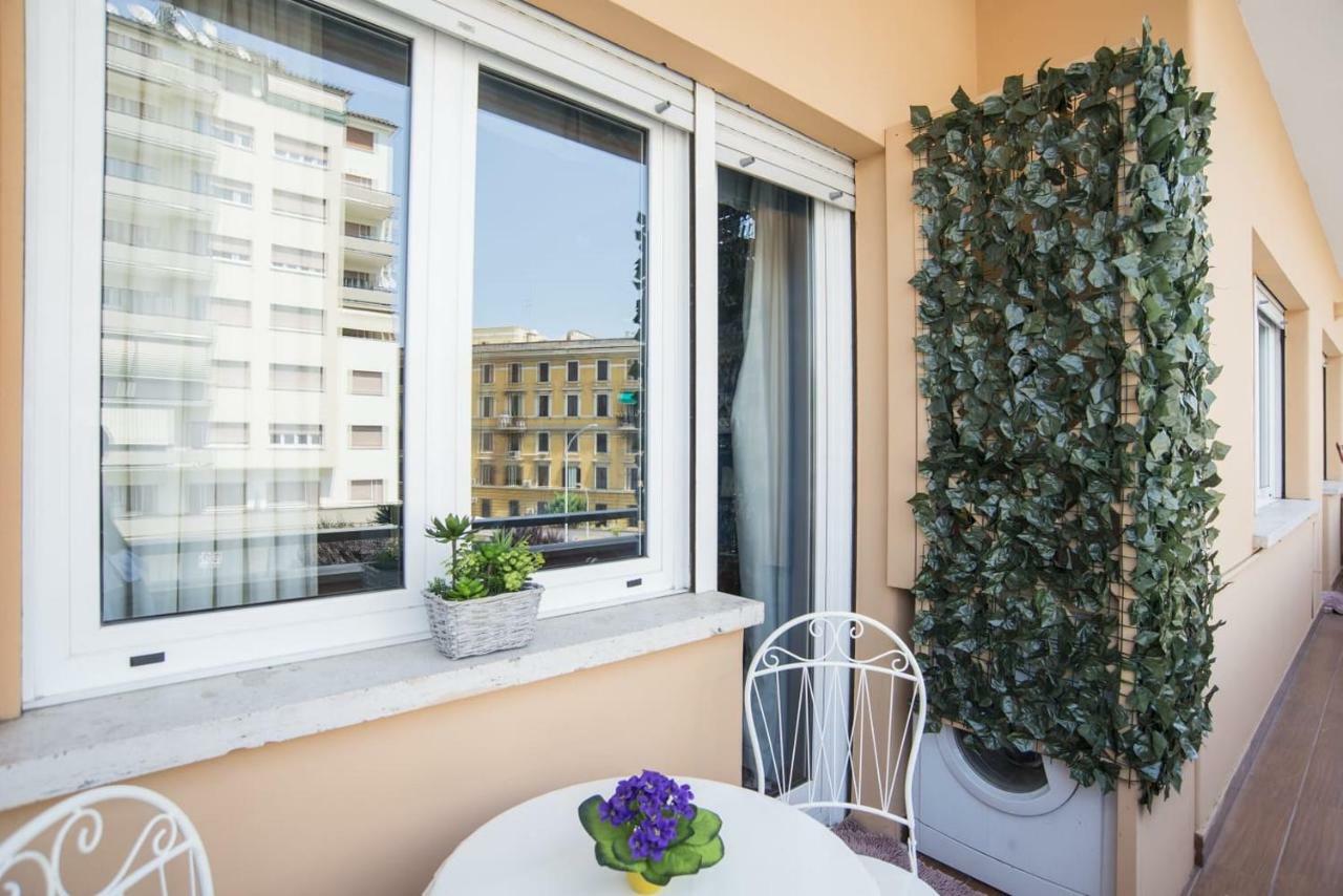 Stradivari Luxury Apartment Rom Exteriör bild